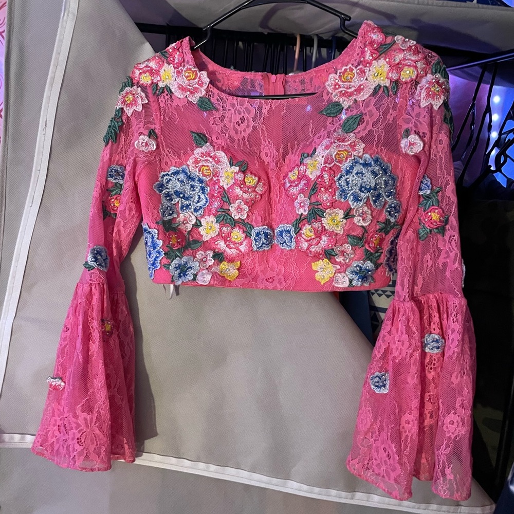 beautiful beautiful dress !